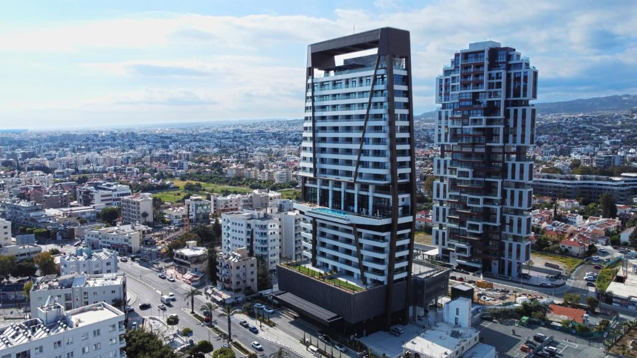 Luxury Private Apartments - Лимасол Экстерьер фото
