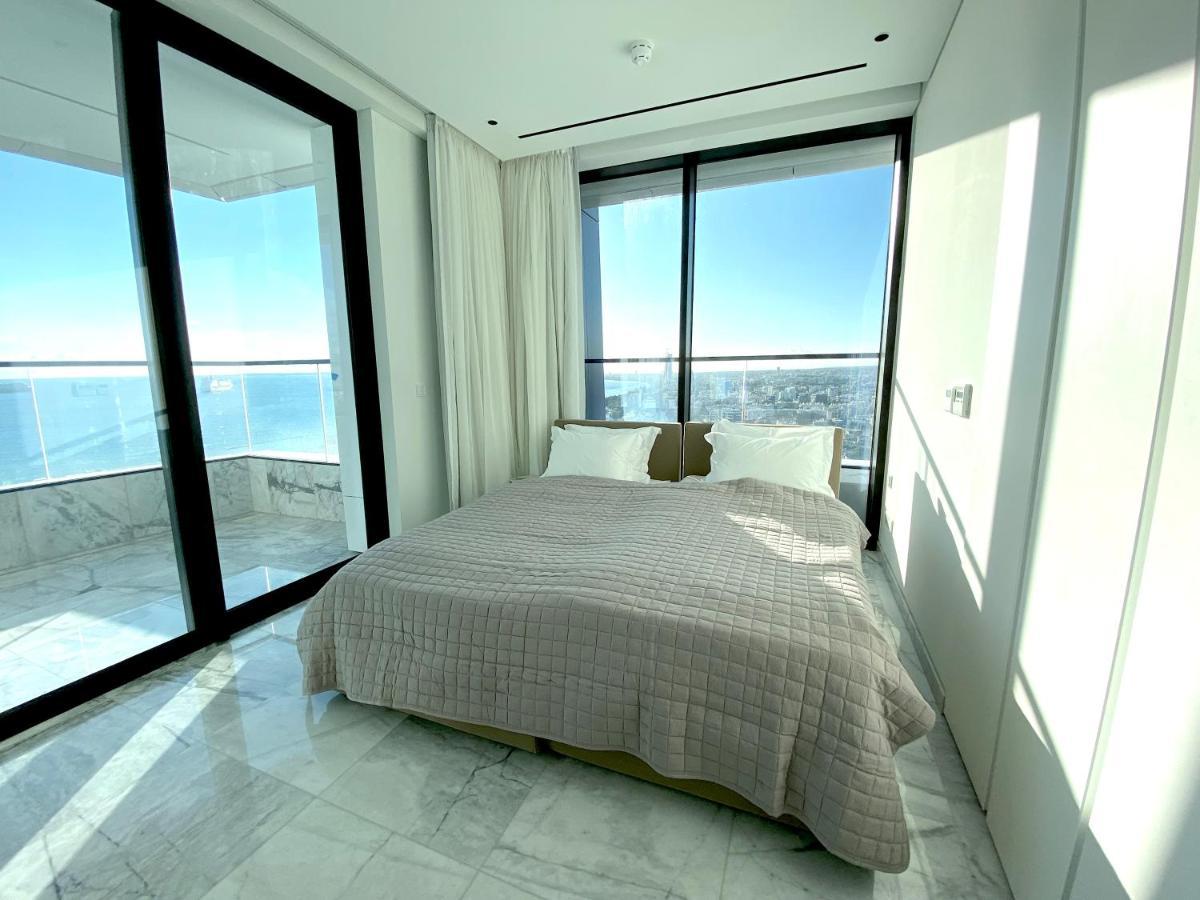 Luxury Private Apartments - Лимасол Экстерьер фото
